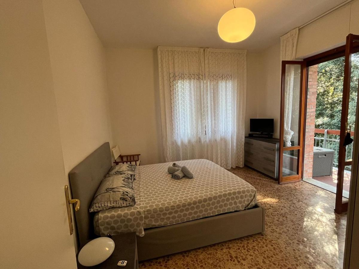 Casa Alexander Lejlighed Marina di Massa Eksteriør billede